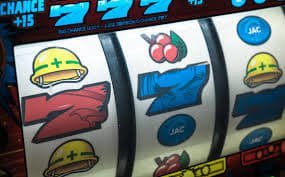 Layar slot online tigol menampilkan berbagai pilihan mesin dengan tema berbeda